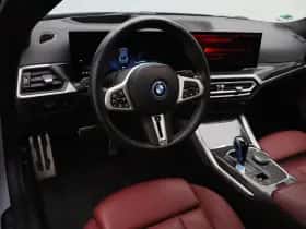 BMW i4 (2022) thumbnail 13