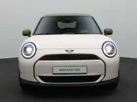 MINI Cooper (2026) thumbnail 3