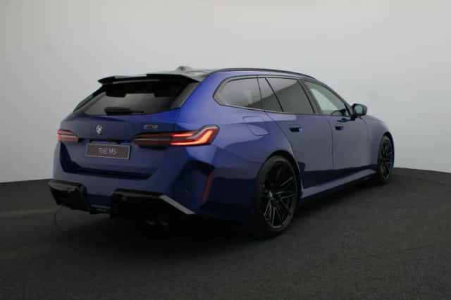 BMW M5 (2026) thumbnail 2