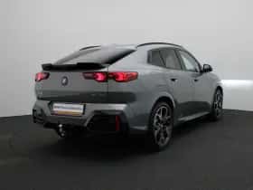 BMW iX2 (2025) thumbnail 2