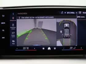 BMW iX2 (2025) thumbnail 16