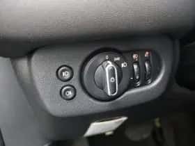 MINI Clubman (2019) thumbnail 17