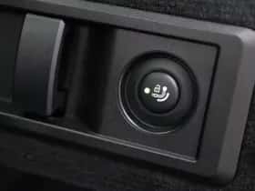 BMW i4 (2026) thumbnail 25