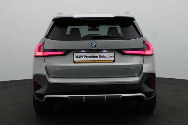 BMW iX1 (2026) thumbnail 5
