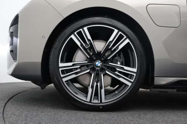 BMW 7-Serie (2026) thumbnail 6
