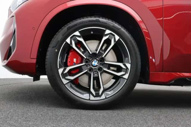 BMW iX1 (2026) thumbnail 6