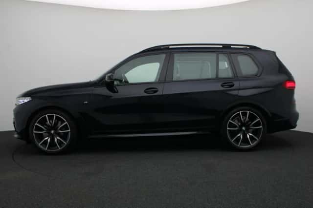 BMW X7 (2022) thumbnail 4