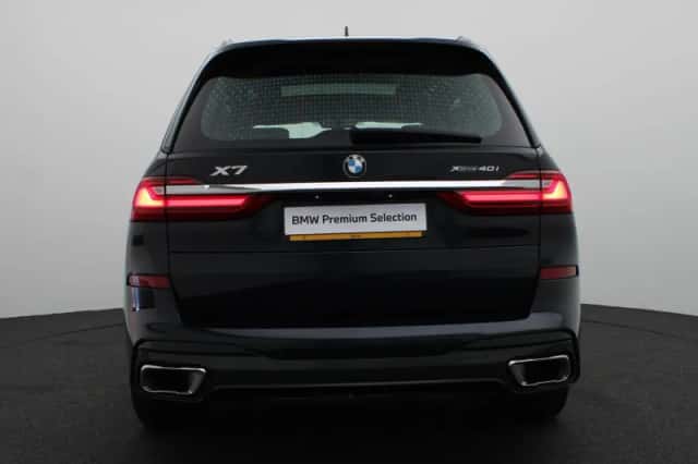 BMW X7 (2022) thumbnail 5