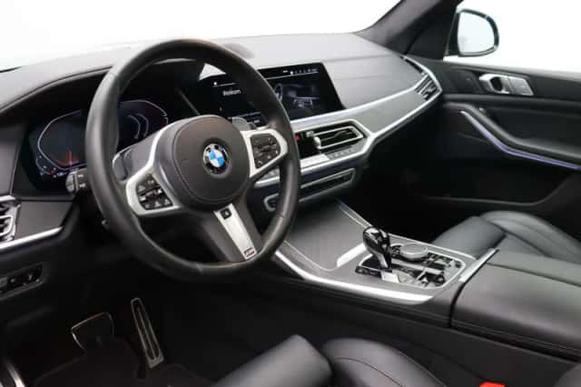 BMW X7 (2022) thumbnail 6