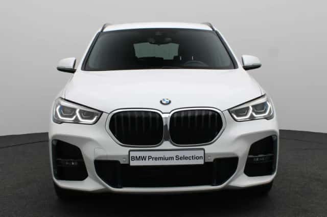 BMW X1 (2022) thumbnail 3