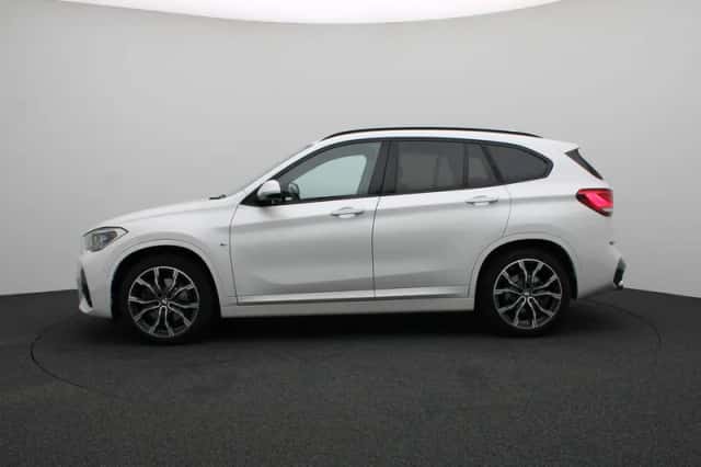 BMW X1 (2022) thumbnail 4