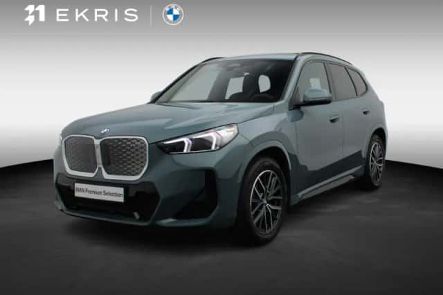 BMW iX1 (2026) thumbnail 1