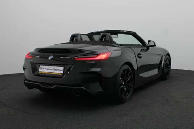 BMW Z4 (2021) thumbnail 2