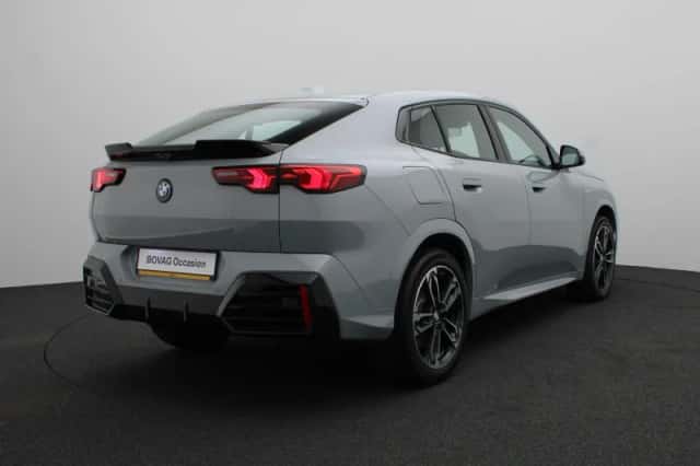 BMW X2 (2024) thumbnail 2