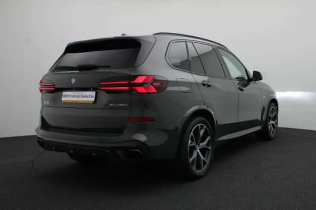 BMW X5 (2025) thumbnail 2