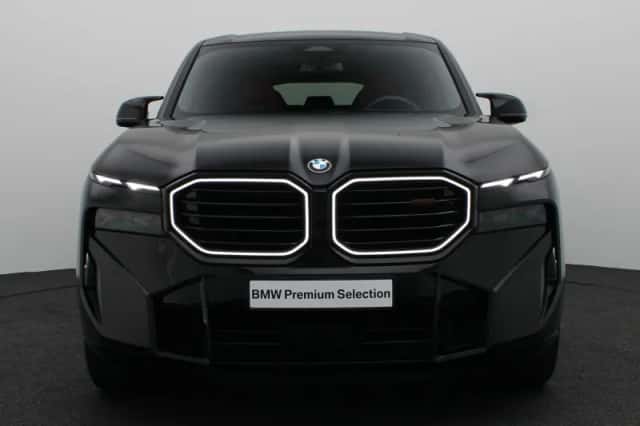 BMW XM (2025) thumbnail 3