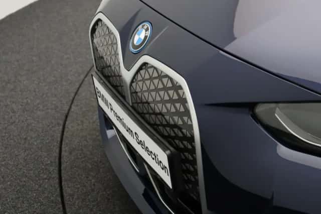 BMW i4 (2025) thumbnail 6