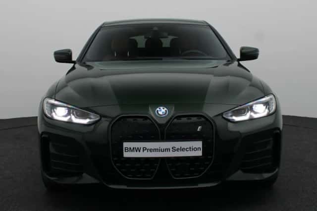 BMW i4 (2022) thumbnail 3