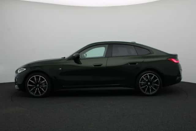 BMW i4 (2022) thumbnail 4