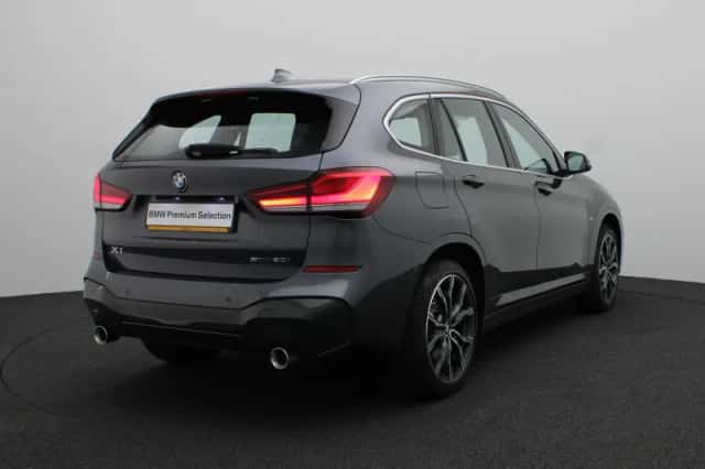 BMW X1 (2022) thumbnail 2