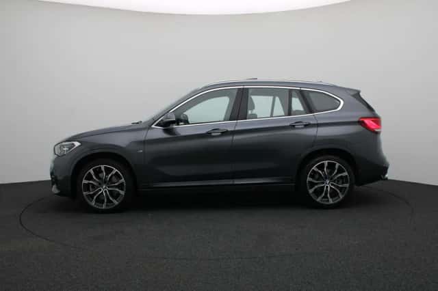 BMW X1 (2022) thumbnail 4