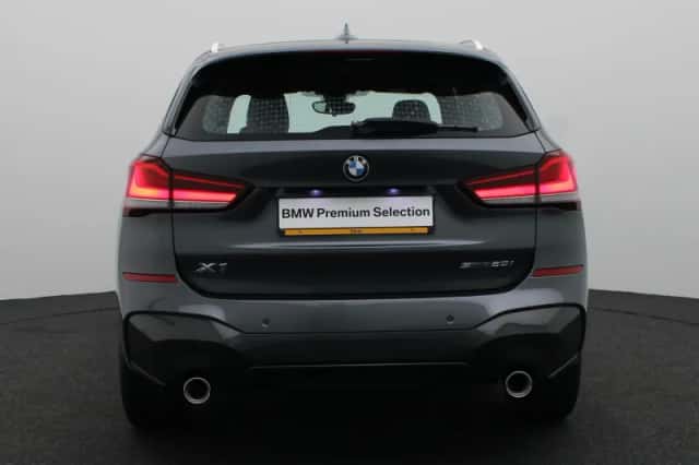 BMW X1 (2022) thumbnail 5