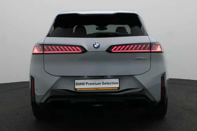 BMW iX3 (2026) thumbnail 5