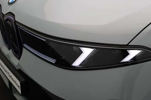 BMW iX3 (2026) thumbnail 6