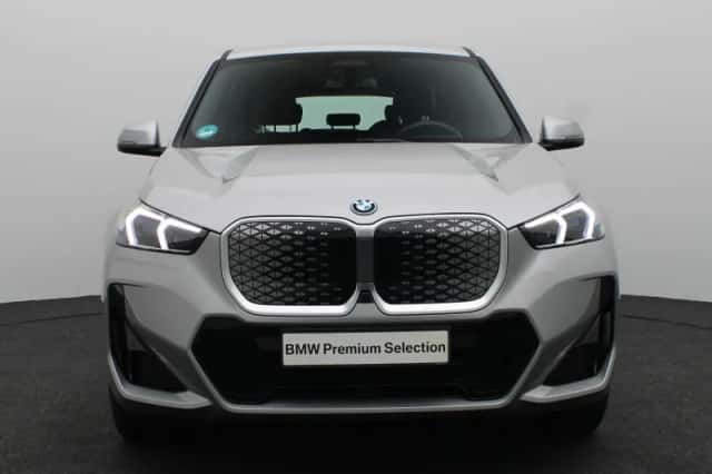 BMW iX1 (2025) thumbnail 3