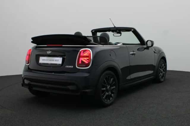 MINI Cabrio (2021) thumbnail 2