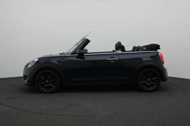 MINI Cabrio (2021) thumbnail 4
