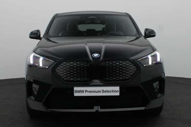 BMW iX2 (2026) thumbnail 3