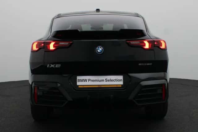 BMW iX2 (2026) thumbnail 5