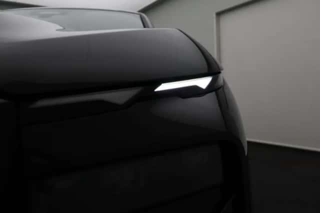 BMW XM (2026) thumbnail 6