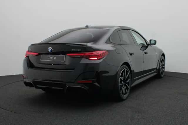 BMW i4 (2026) thumbnail 2