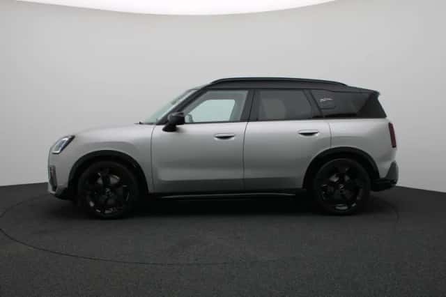 MINI Countryman (2025) thumbnail 4