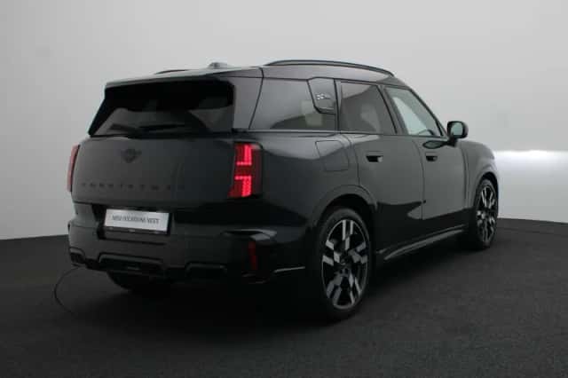 MINI Countryman (2024) thumbnail 2