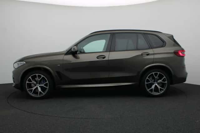 BMW X5 (2022) thumbnail 4
