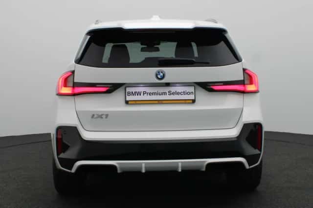 BMW iX1 (2026) thumbnail 5