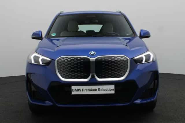 BMW iX1 (2025) thumbnail 3