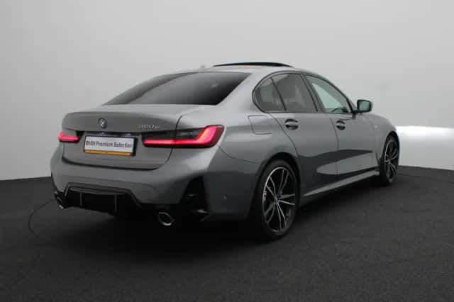 BMW 3-Serie (2024) thumbnail 2