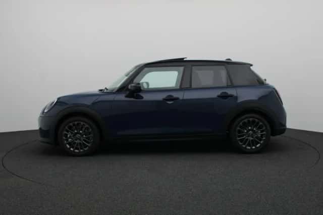 MINI Cooper (2026) thumbnail 4