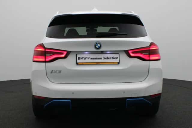 BMW iX3 (2021) thumbnail 5