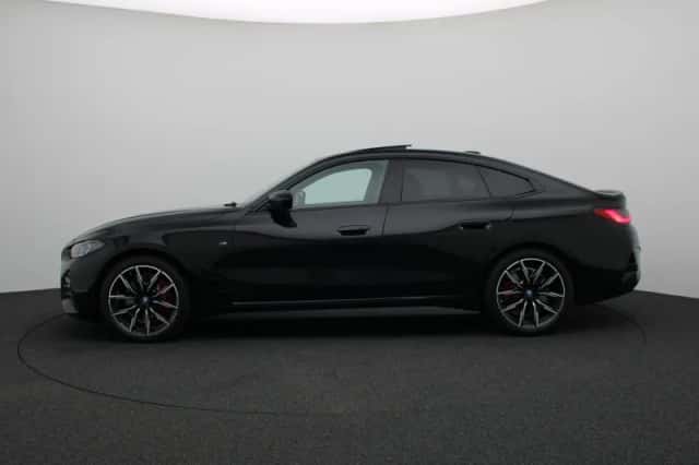 BMW i4 (2023) thumbnail 4