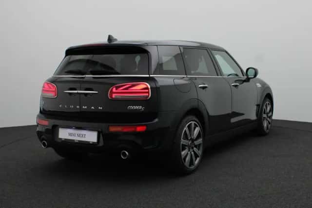 MINI Clubman (2024) thumbnail 2