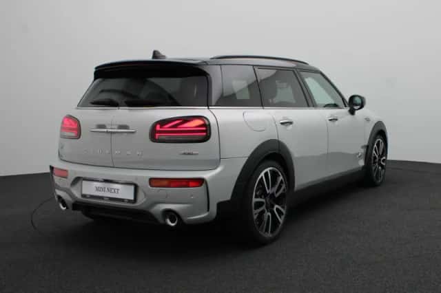 MINI Clubman (2019) thumbnail 2