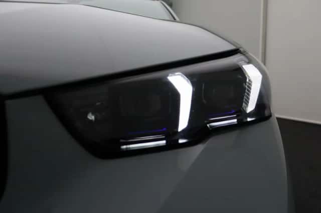BMW i5 (2025) thumbnail 6