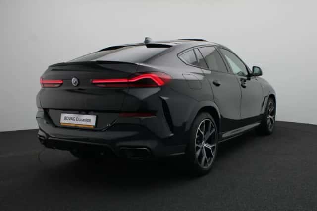 BMW X6 (2022) thumbnail 2