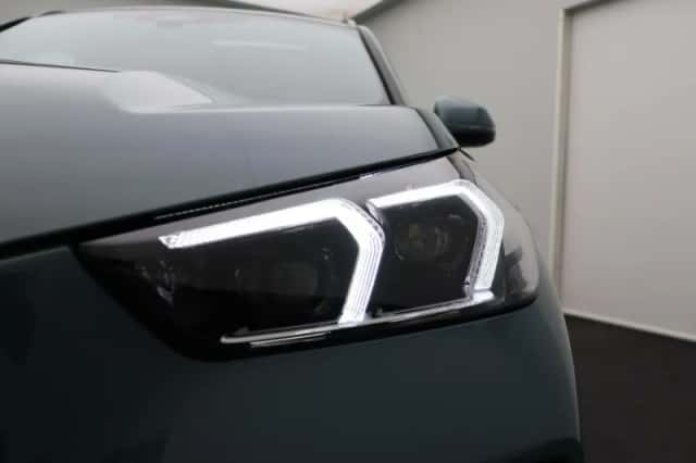 BMW iX1 (2024) thumbnail 6