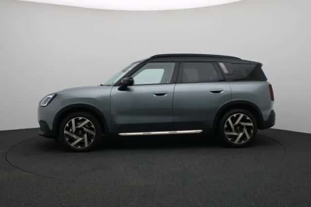 MINI Countryman (2024) thumbnail 4